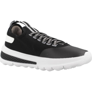 Zapatillas Niño de la marca GEOX  modelo J ACTIVART GIRL NEGRO