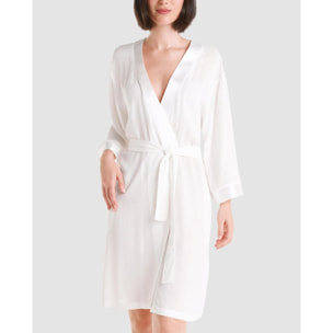 Bata corta mujer viscosa suave y elegante