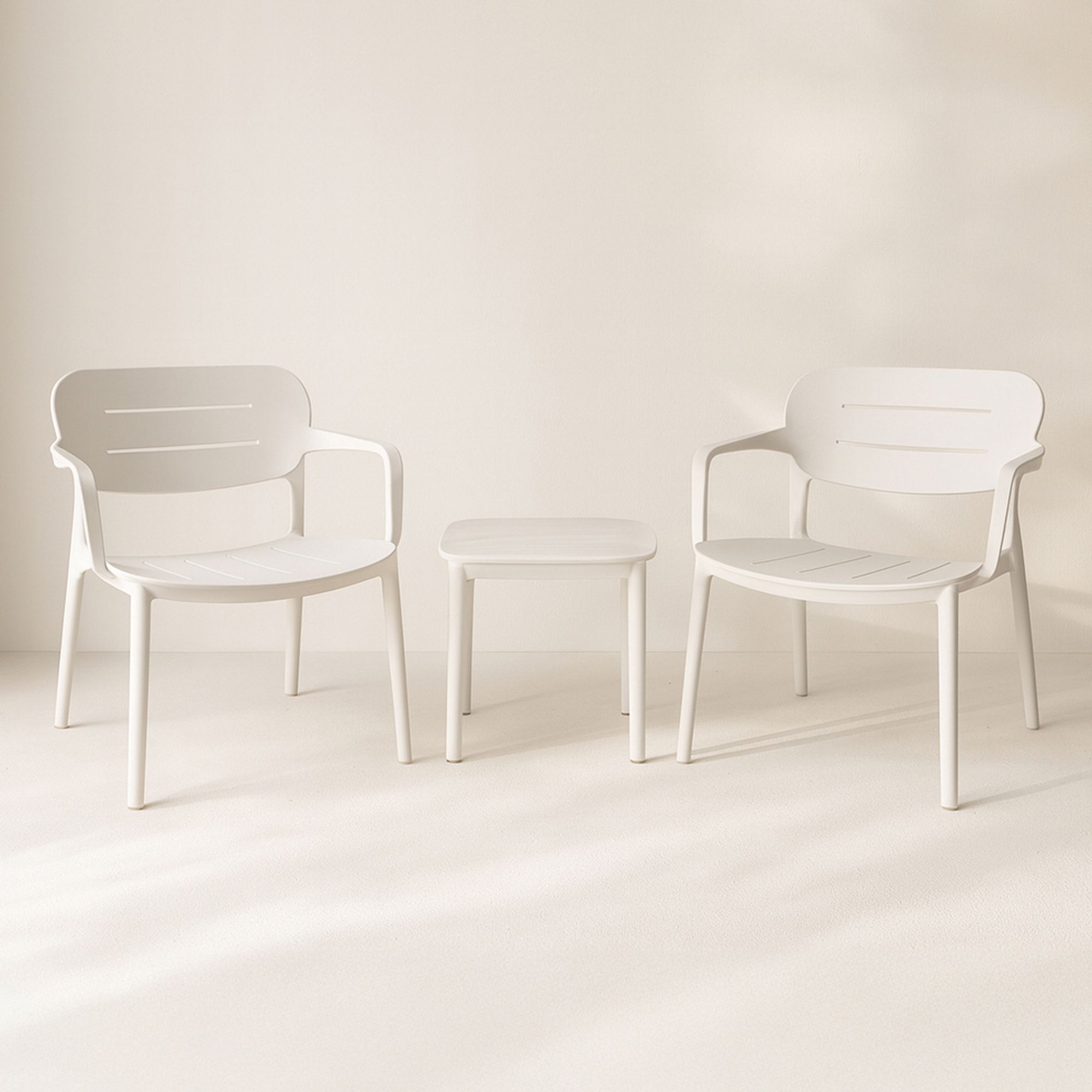 Salon de jardin en polypropylène blanc SUNSET