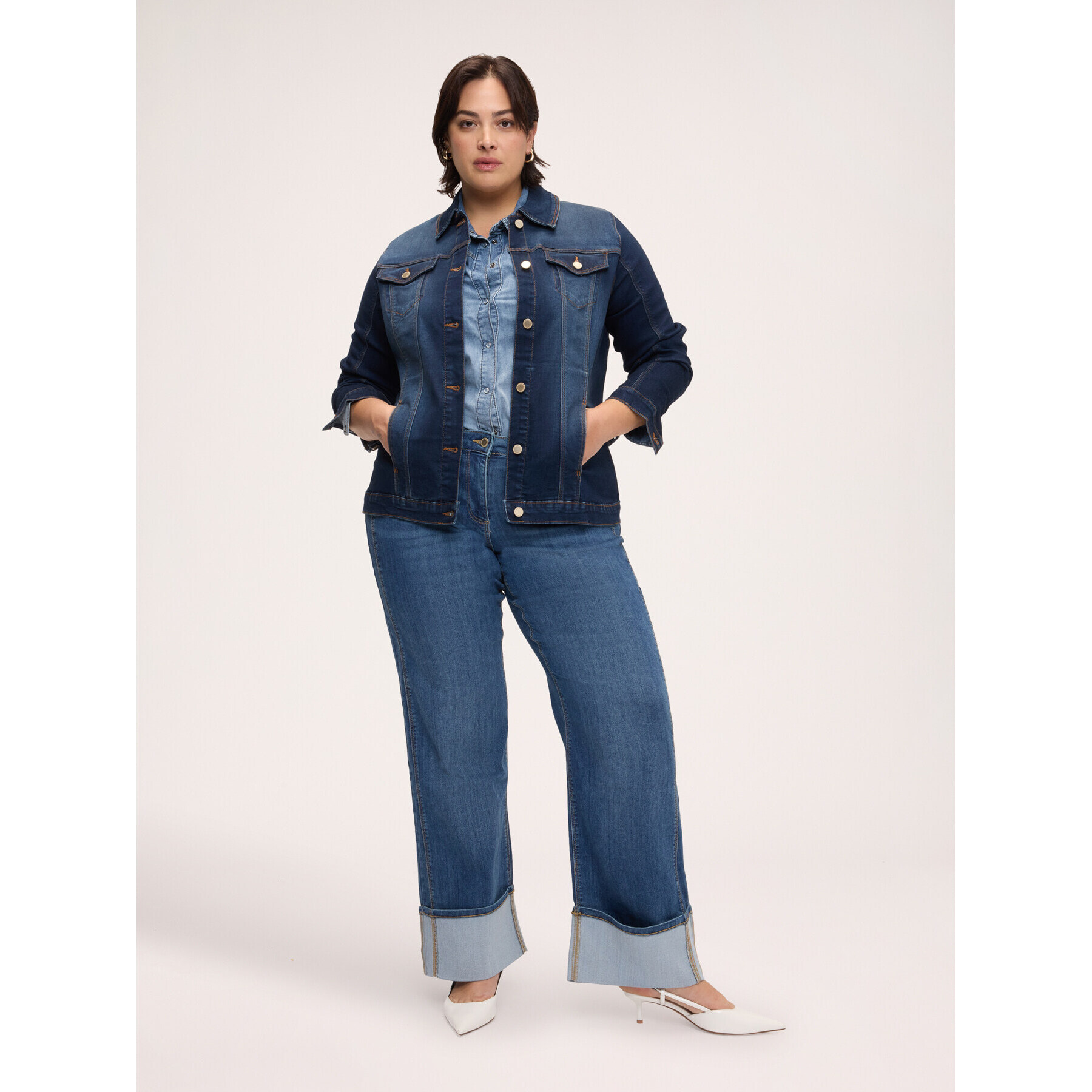 Fiorella Rubino - Giacca in denim con spilla floreale - Blu