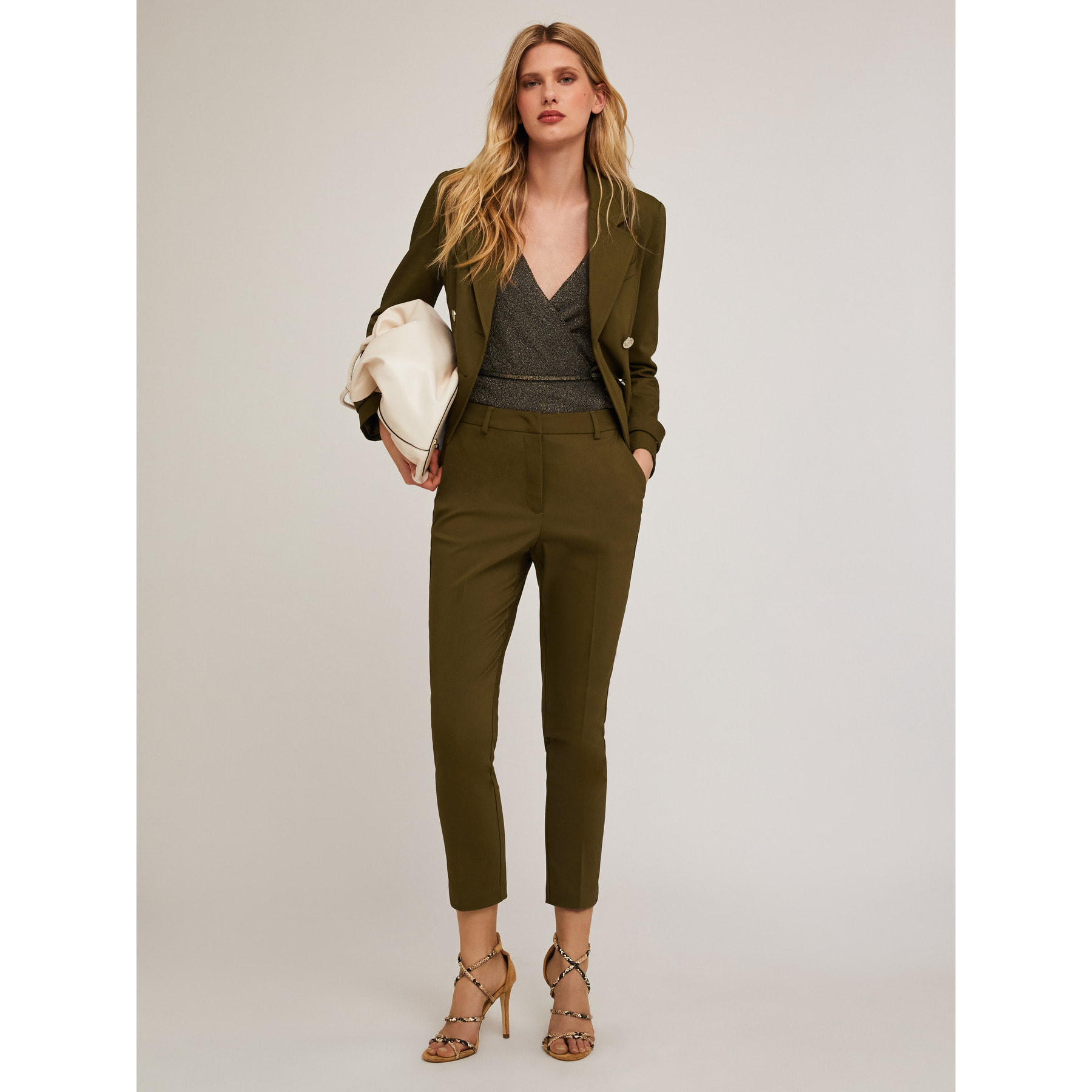 Motivi - Pantalón regular de tejido técnico - Verde militare