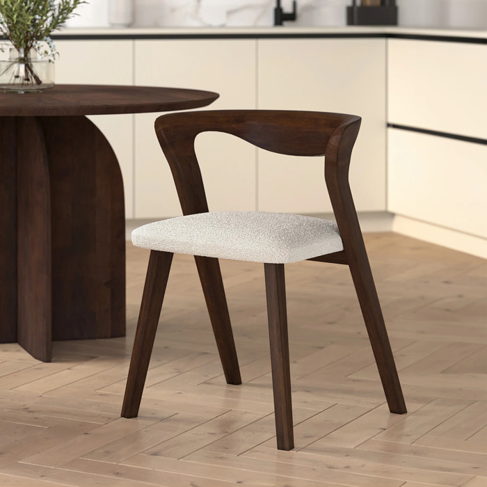 Chaise en bois d'hévéa foncé et tissu bouclé crème - Vega