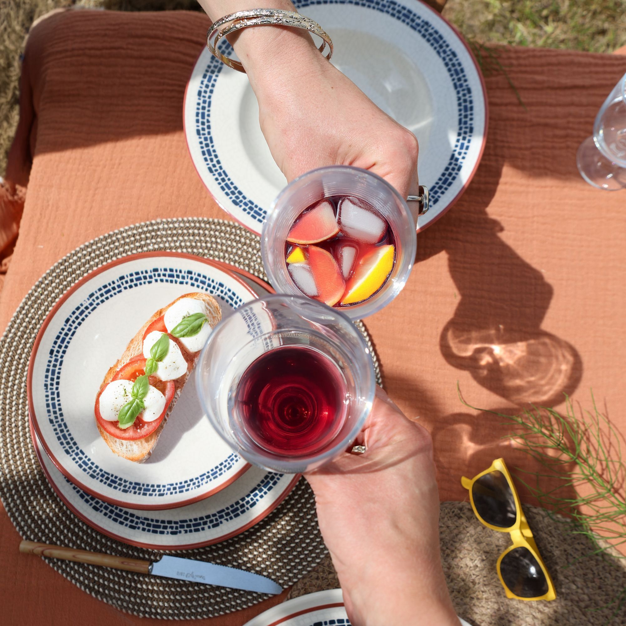 Lot de 4 verres à pied tower 22cl en verre transparent