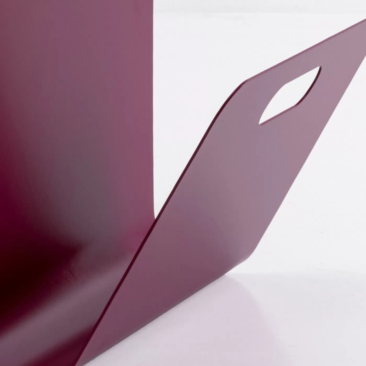 Table d'appoint Lounge News violette Kare Design