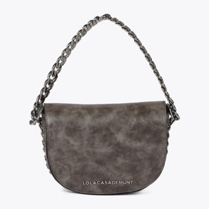 Tracolla effetto pelle invecchiata con patta e dettaglio catena