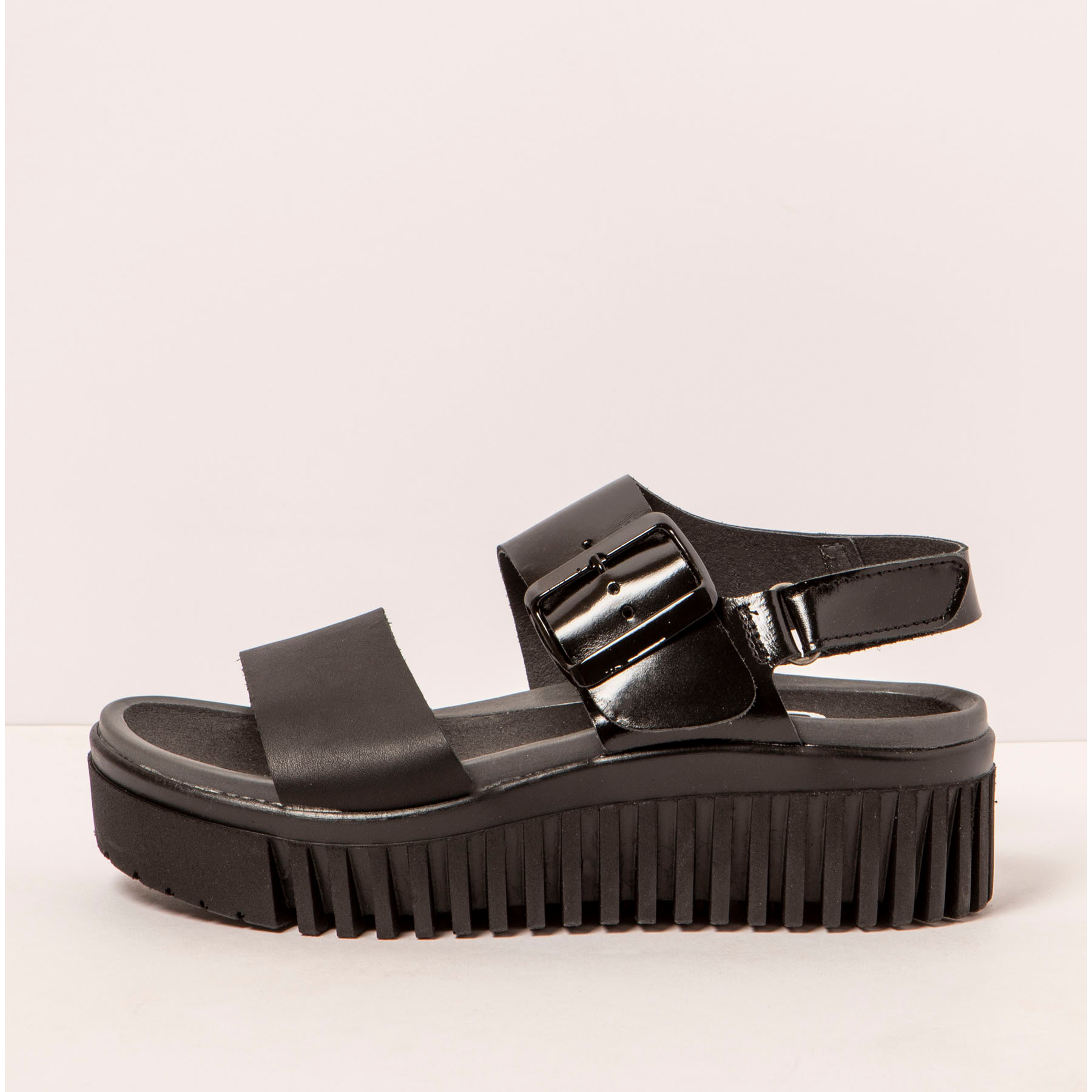 Sandalia de cuña 1578 MULTI BLACK/BRIGHTON color Black