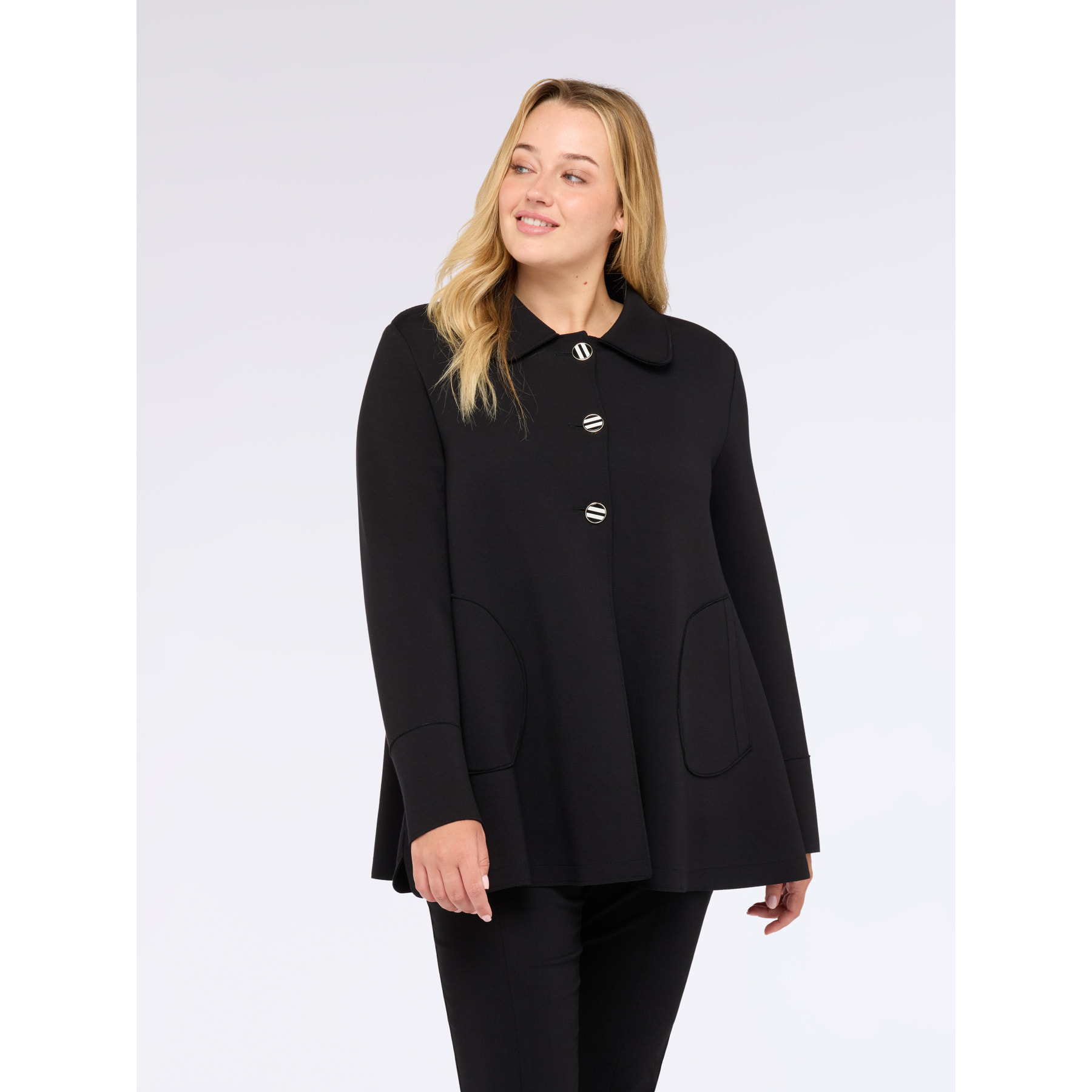 Fiorella Rubino - Chaqueta de neopreno con botones decorativos - Negro