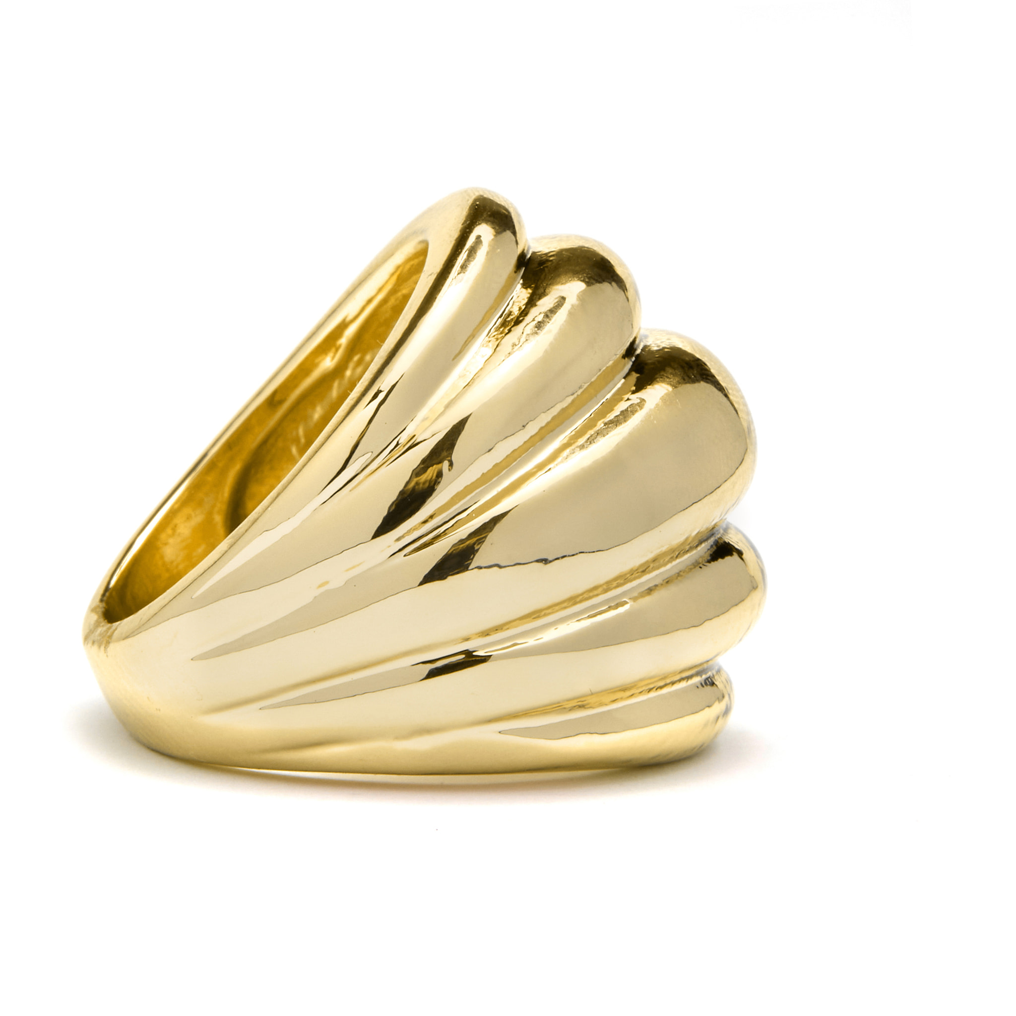 Anillo acabado en oro amarillo de 18k