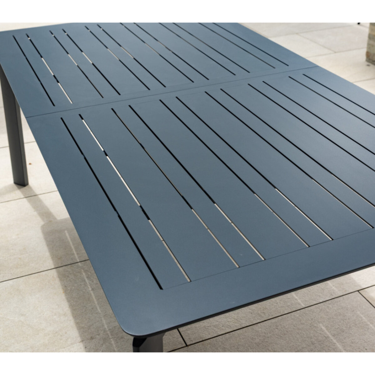 Ensemble table et chaises de jardin  - Gris Anthracite - NAIROBUZA
