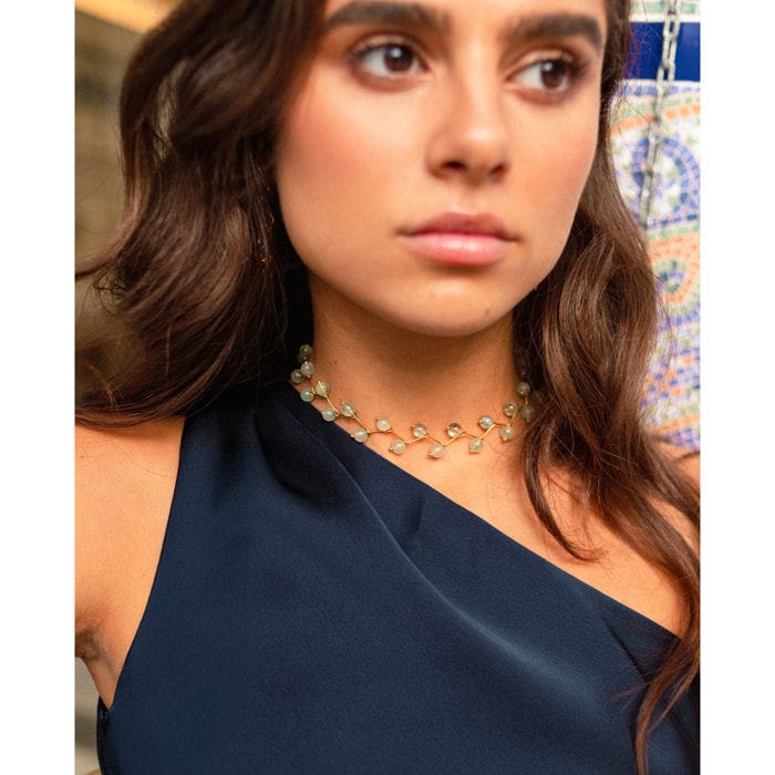 Collar con piedras naturales.