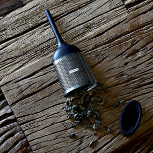 Infuseur à thé en inox avec support silicone GASPARD