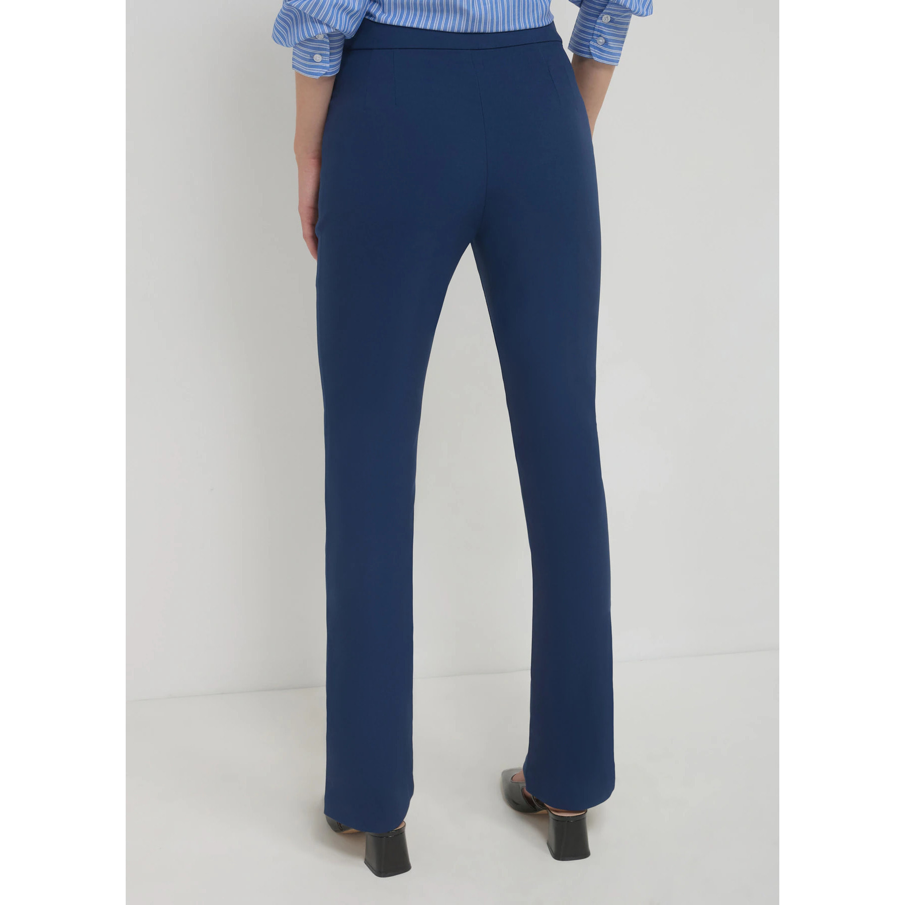 Pantalone flare