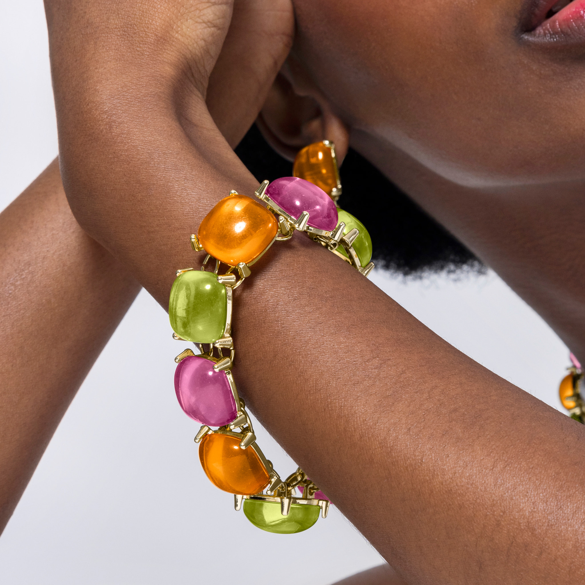 Pulsera de Cristal Multicolor acabada en oro amarillo de 18k