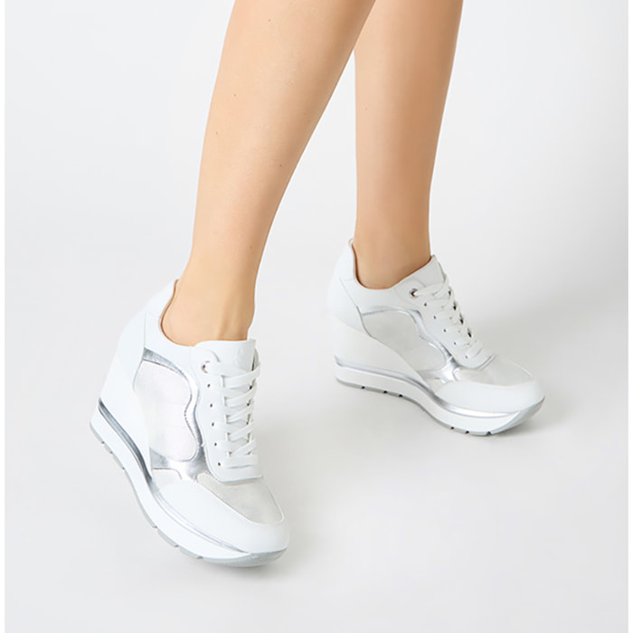 Sneakers donna bianche in tessuto, platform 8,5 cm