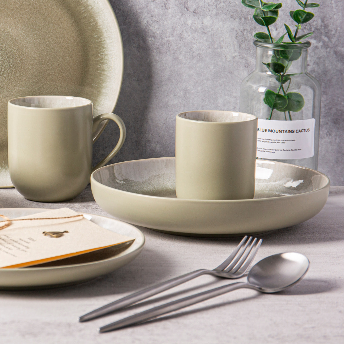 Lot de 6 assiettes creuses vert - "Iris"