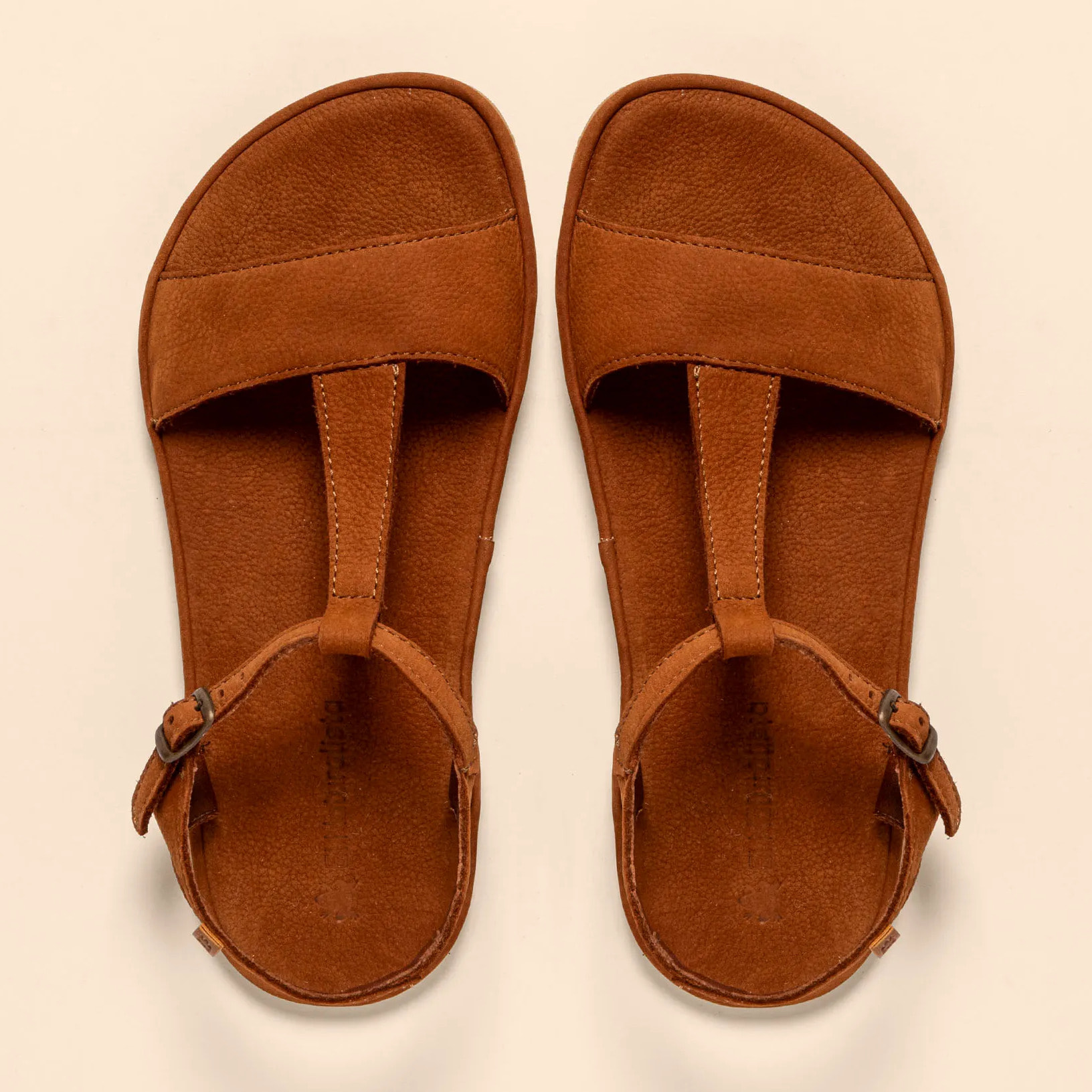 Sandalias N5686 NOBUCK LAVADO CUERO/SATYA color Cuero