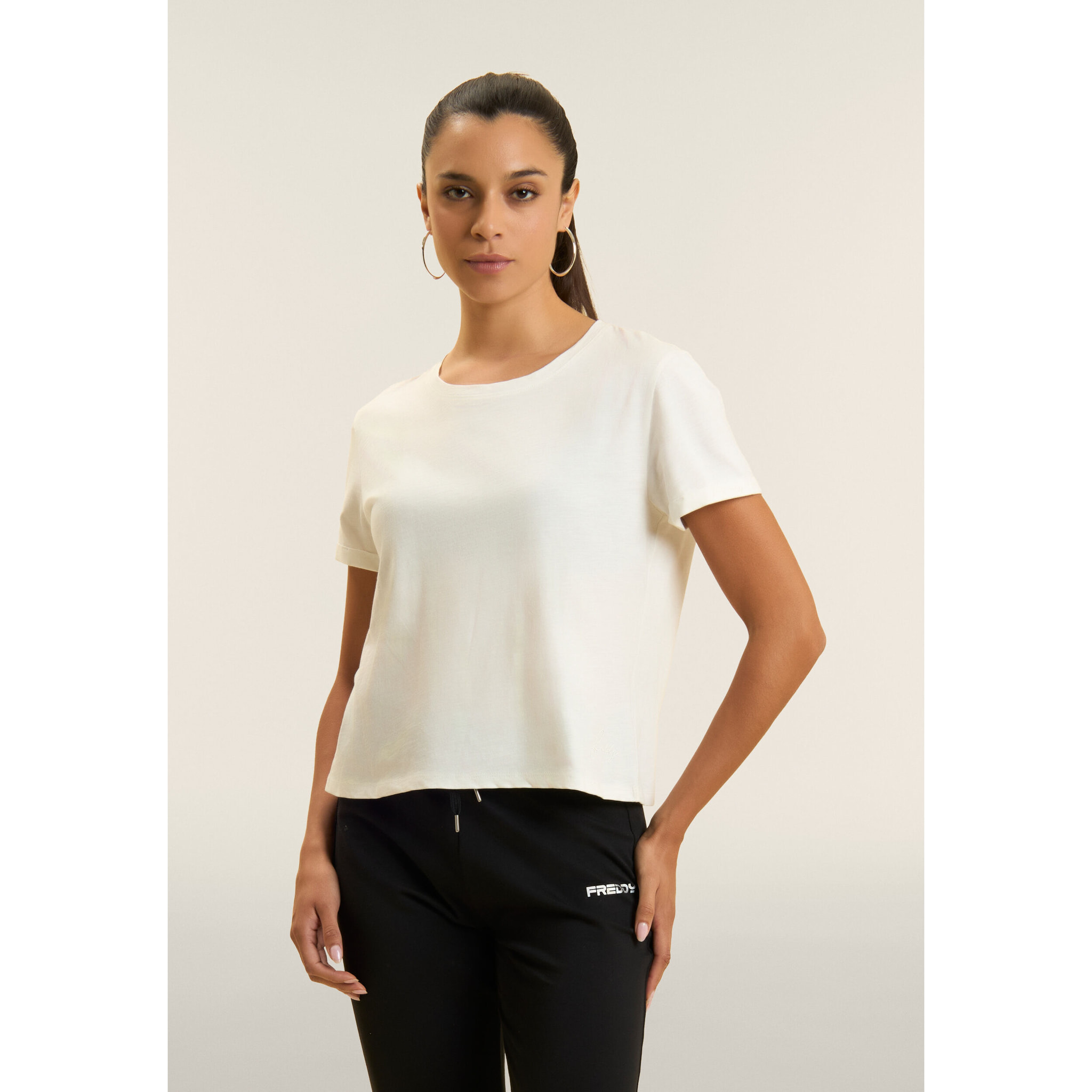 T-shirt cropped in jersey fiammato con risvolto sulle maniche