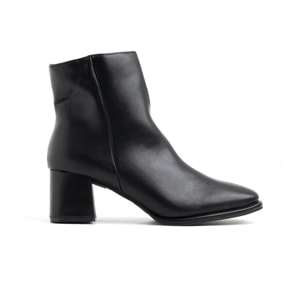 Tronchetto con punta squadrata - NERO