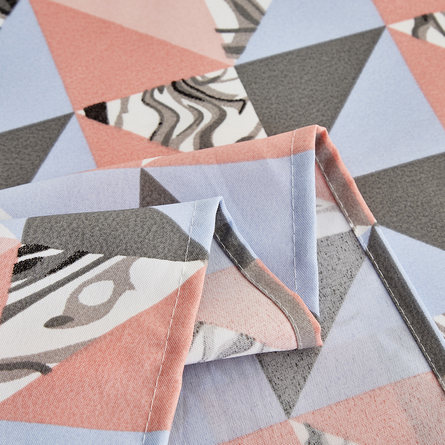 Tovaglia antimacchia 140x240 cm.