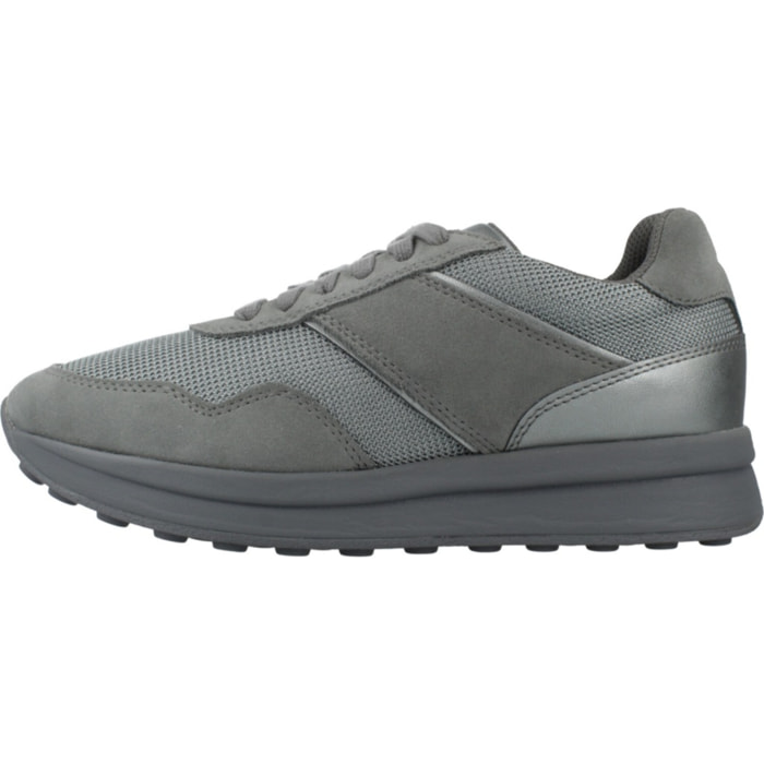 Sneakers de  Mujer de la marca GEOX  modelo D RUNNTIX VERDE