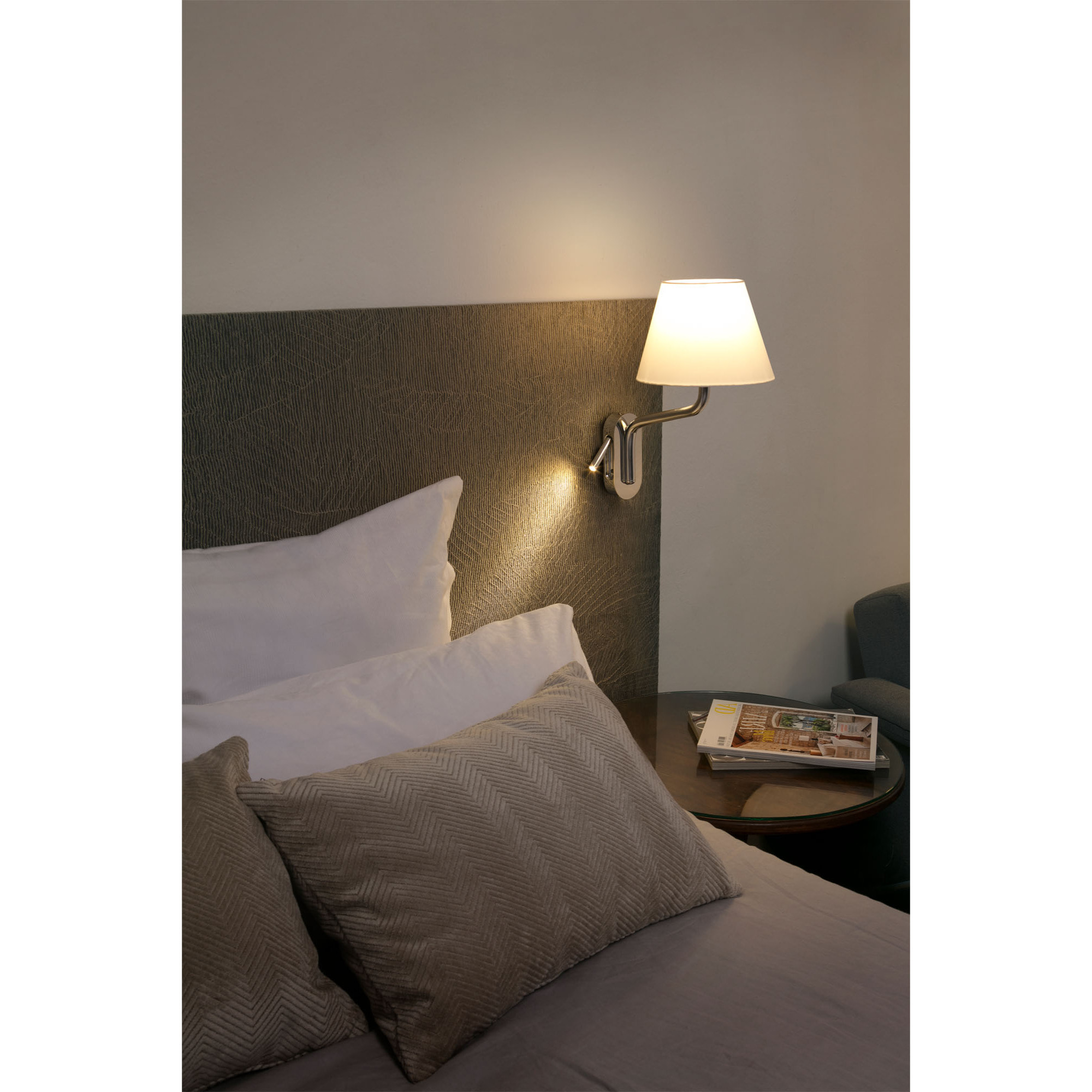 ETERNA Lampe applique avec lecteur droite chrome/beige