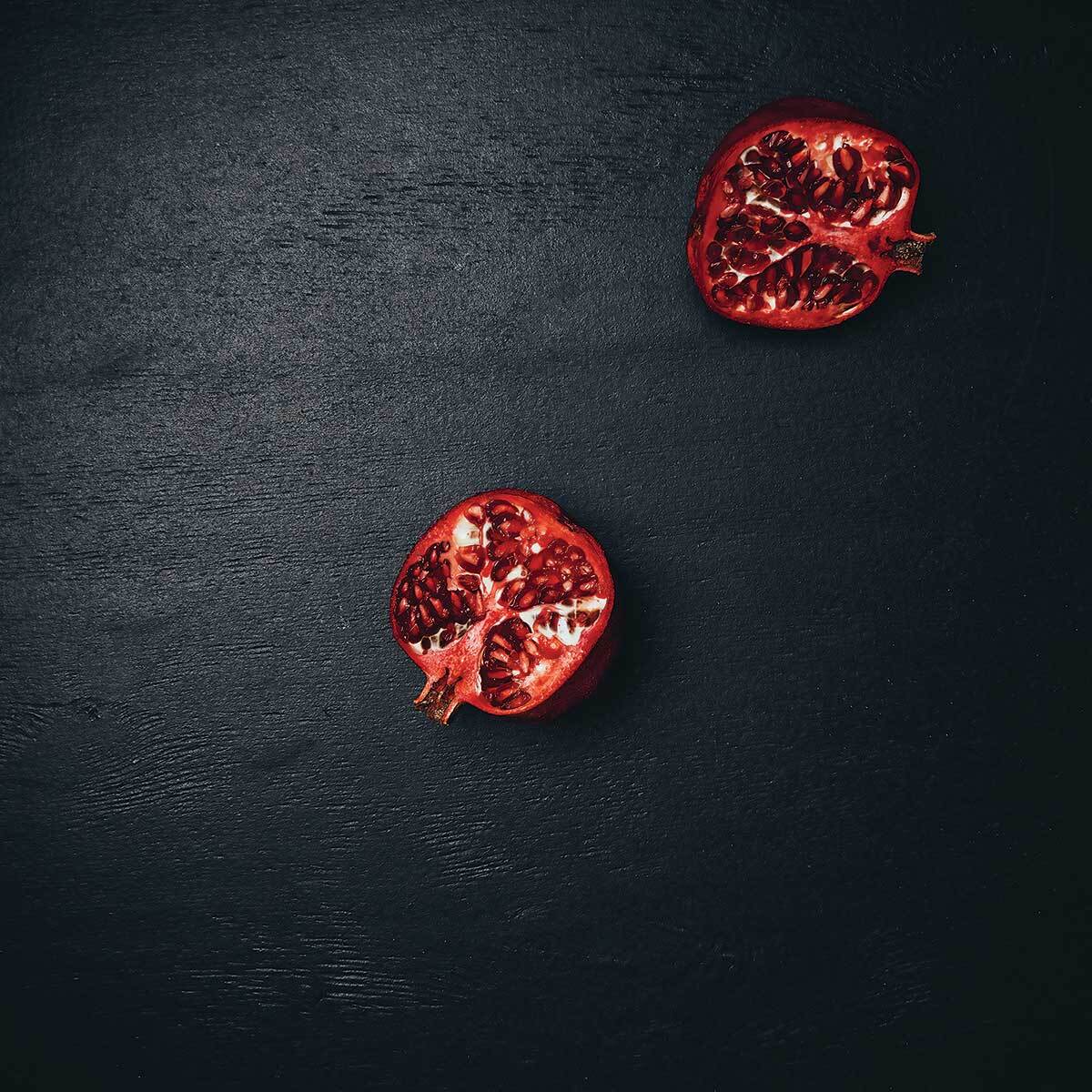 Affiche collection grenade coupée Affiche + cadre en bois - Noir