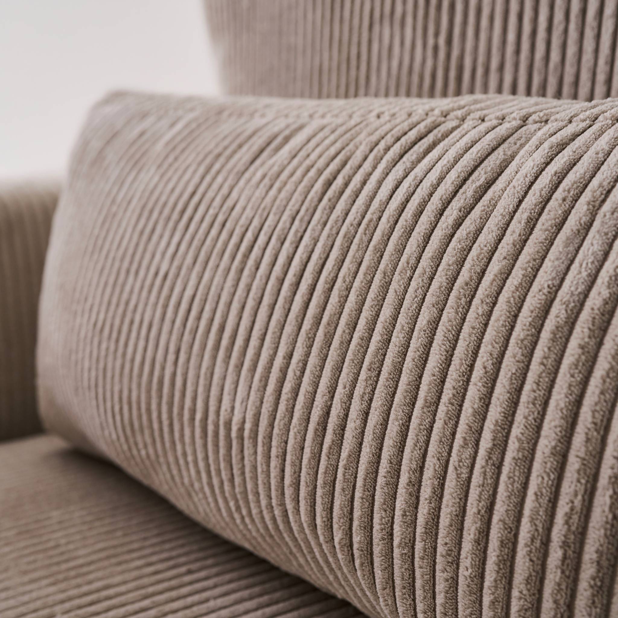 Canapé d'angle convertible réversible 5 places velours côtelé taupe avec coffre de rangement - Theo