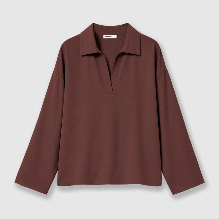 Blusa solapa lisa tinto