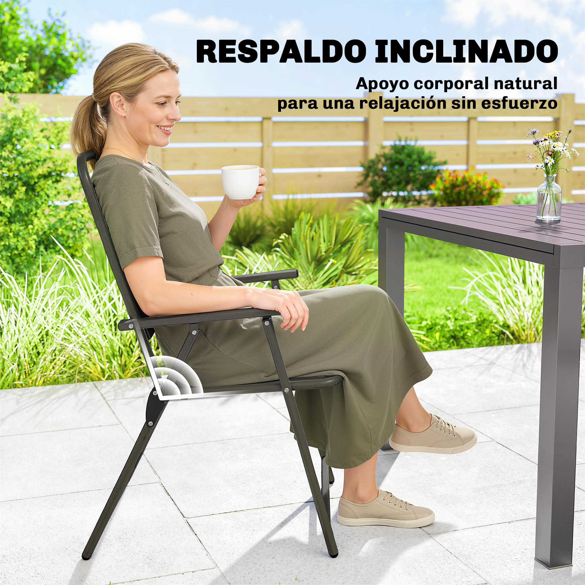 Juego de 4 Sillas de Jardín Exterior Plegables, Sillas Terraza Exterior con Reposabrazos, Respaldo y Asiento de PP, Marco Metálico, 55x63x93 cm, Marrón