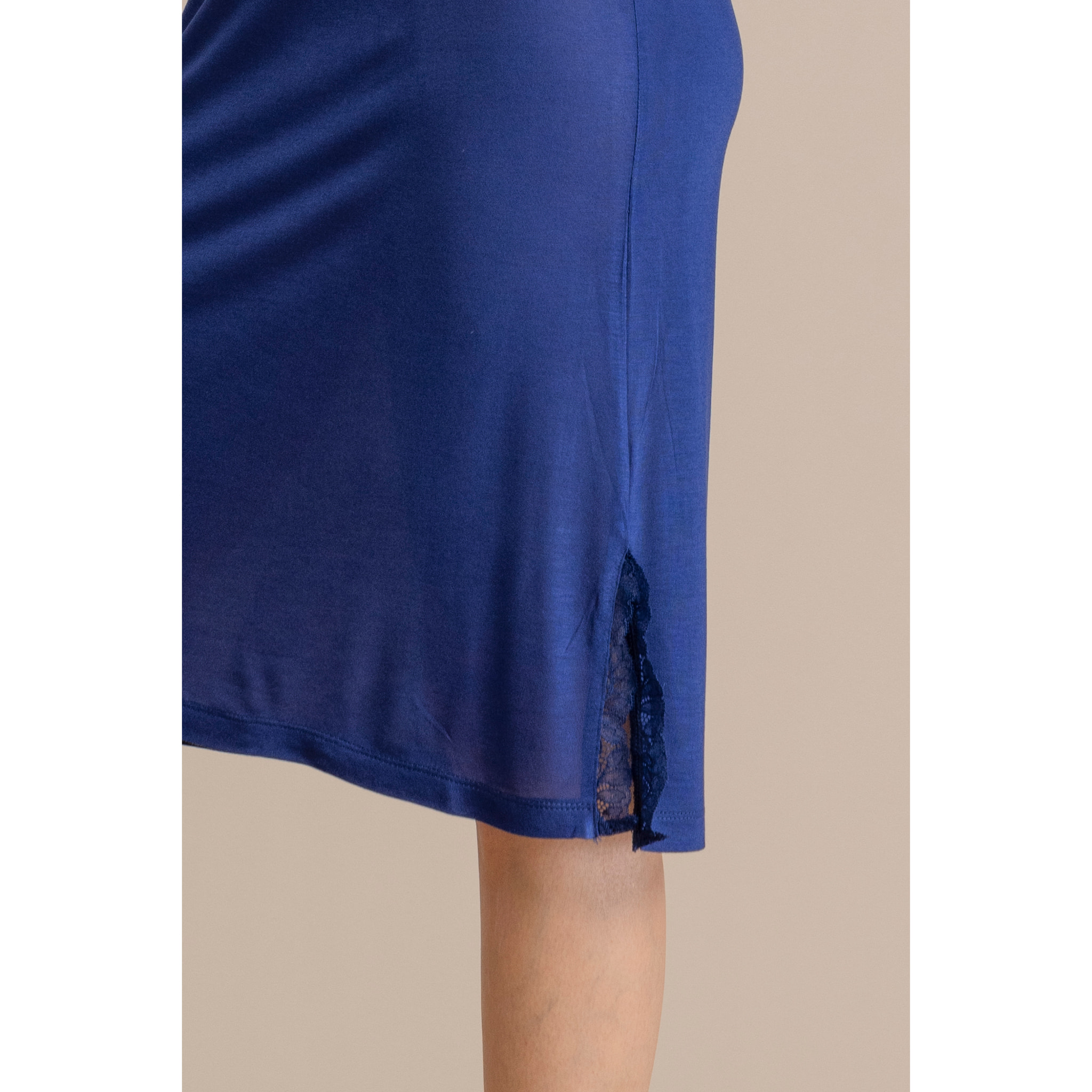 Camicia da notte donna in modal con scollo a V manica corta articolo timeless Noidinotte