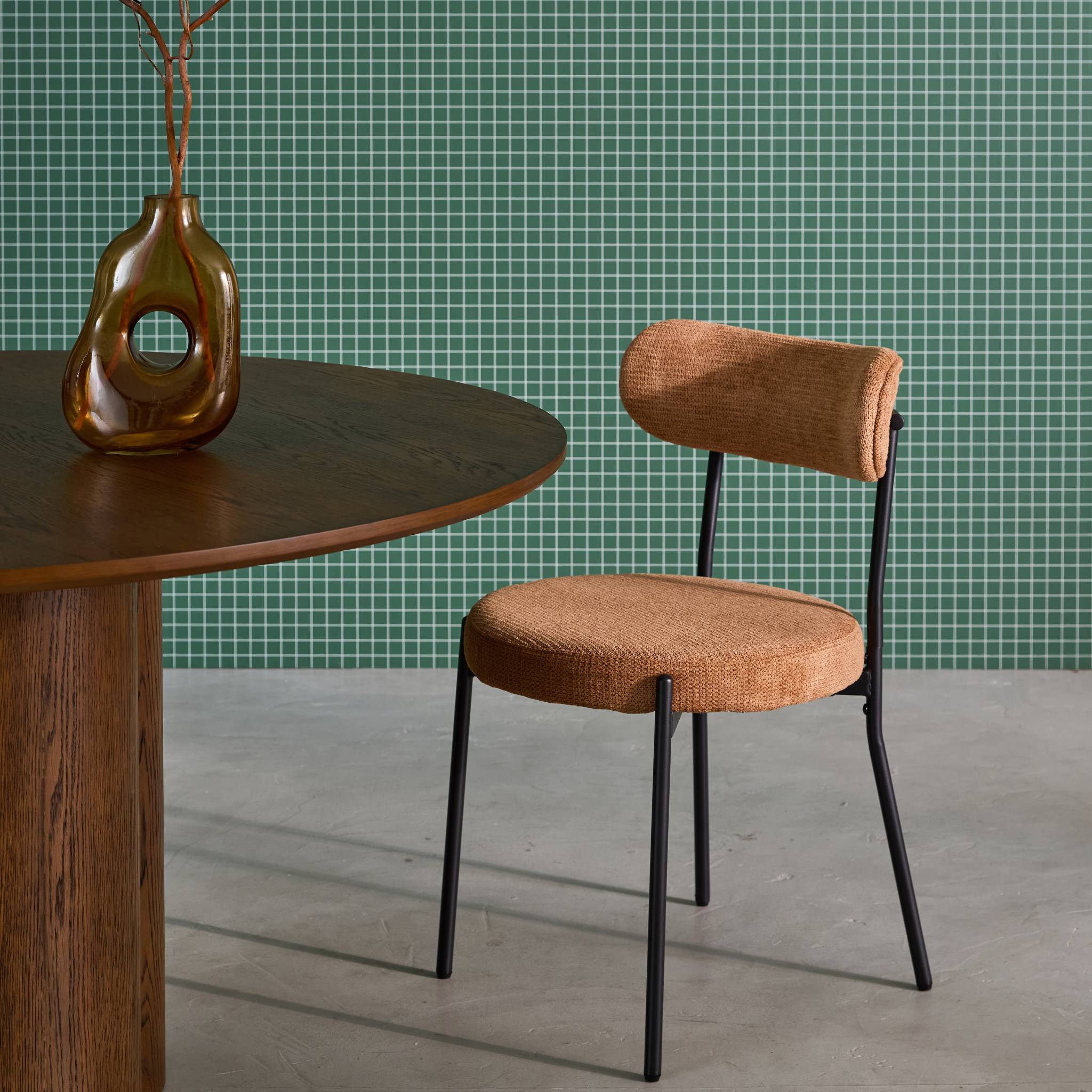 Lot de deux chaises métal et tissu chenille camel L 47 x P 49 x H 76.5cm - Livia