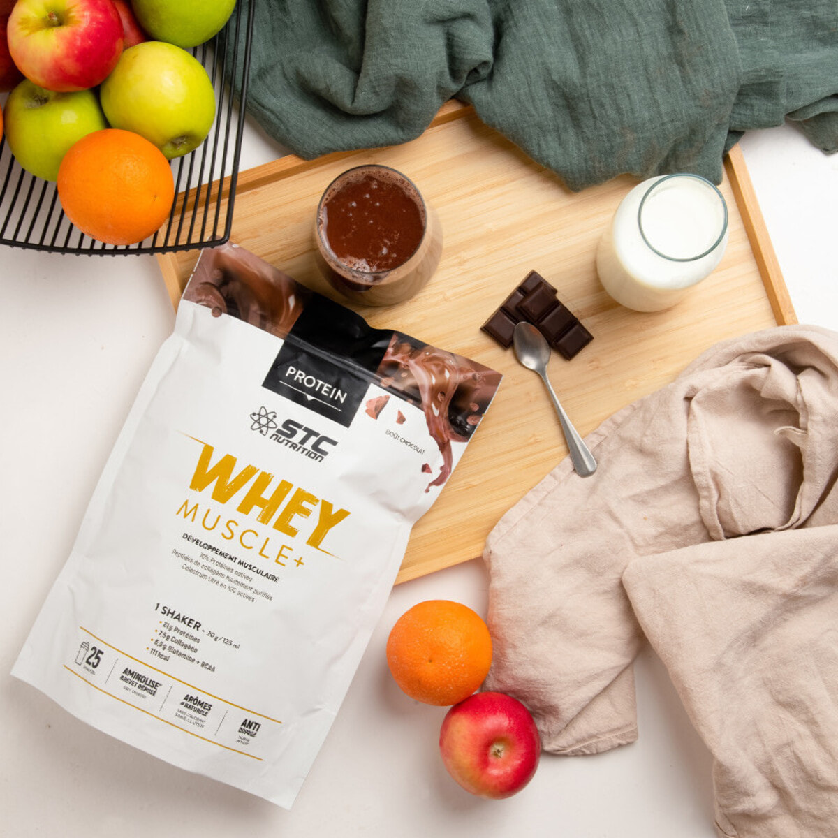 STC NUTRITION - Whey Muscle+ - Protéines Natives - Développement Muscle Sec - Innovation Brevetée Aminolise 100% Digeste - Sans Colorants, Sans Gluten - Chocolat - 25 Shakers - Doypack 750g