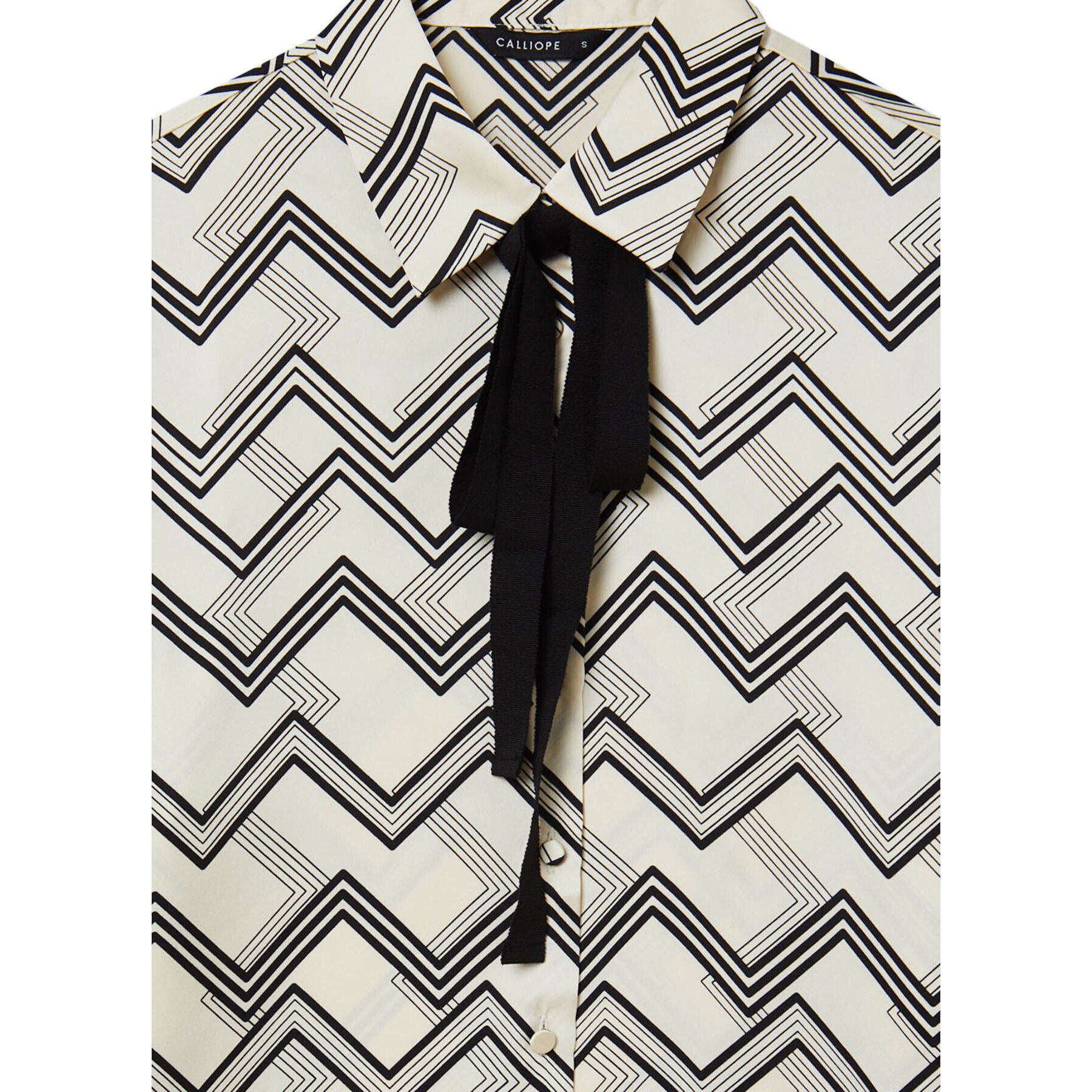 Camicia fantasia chevron con cravattino