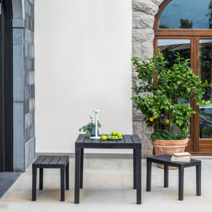 Set salotto da esterno Alambico, Composizione da giardino con 1 tavolo quadrato e 2 panche, Salottino indoor e outdoor da Pic Nic, 100% Made in Italy, Antracite
