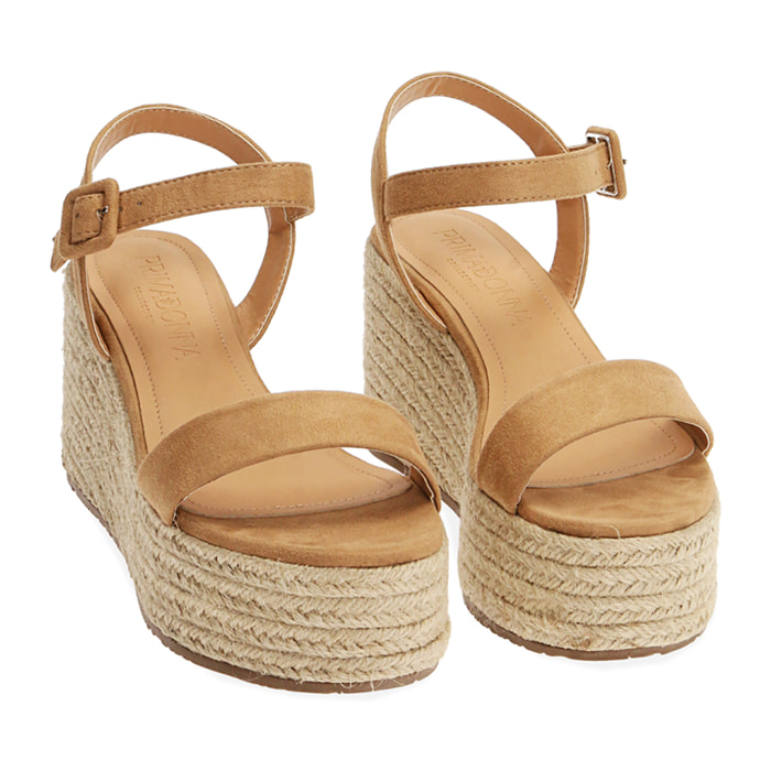 Sandali cognac in microfibra, zeppa 8,5 cm