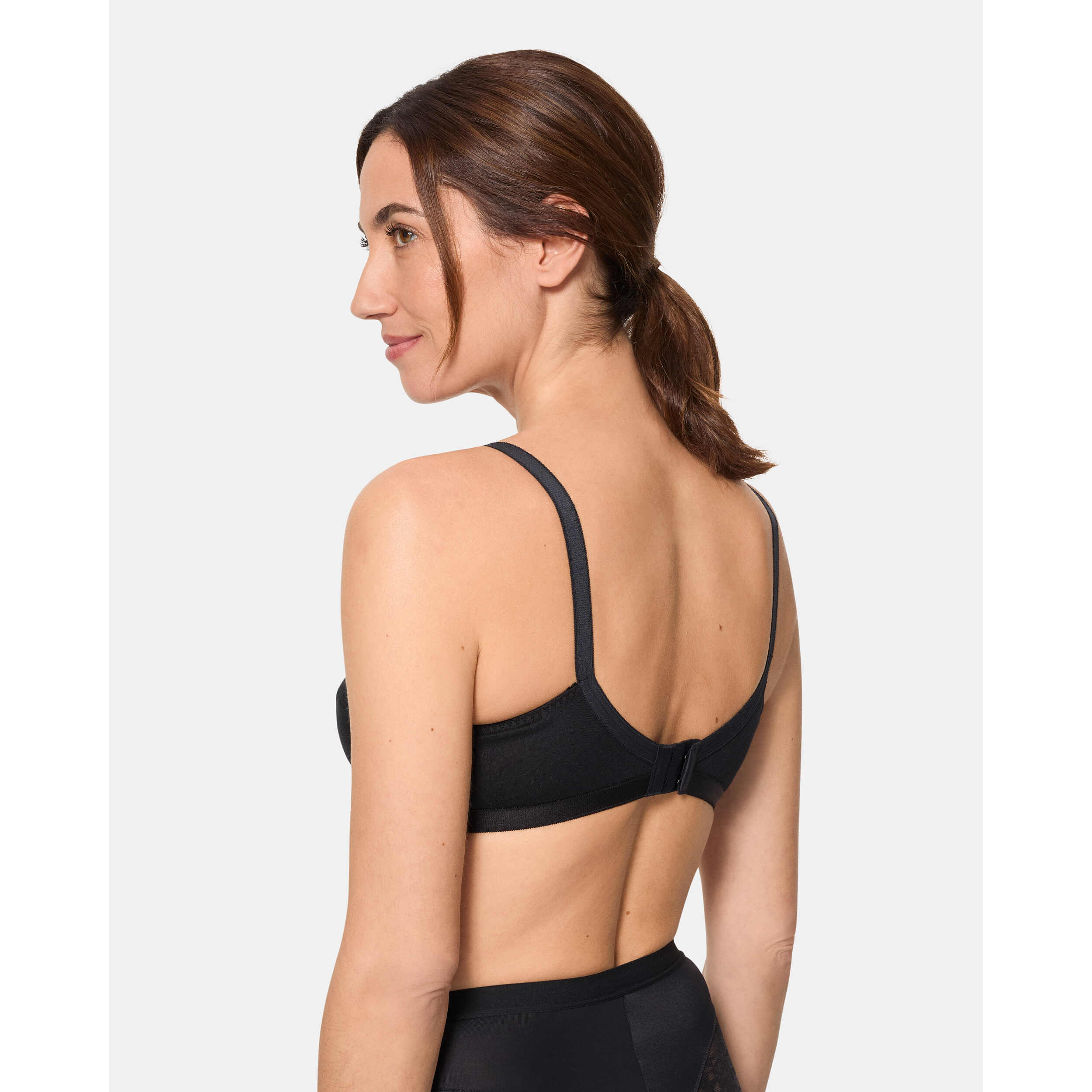 Sujetador sin aros cruzado mágico