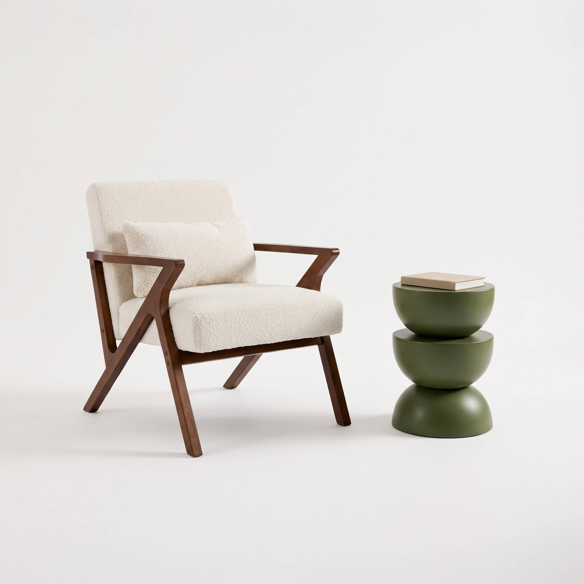 Fauteuil scandinave bois d'hévéa et bouclette ANTOINE