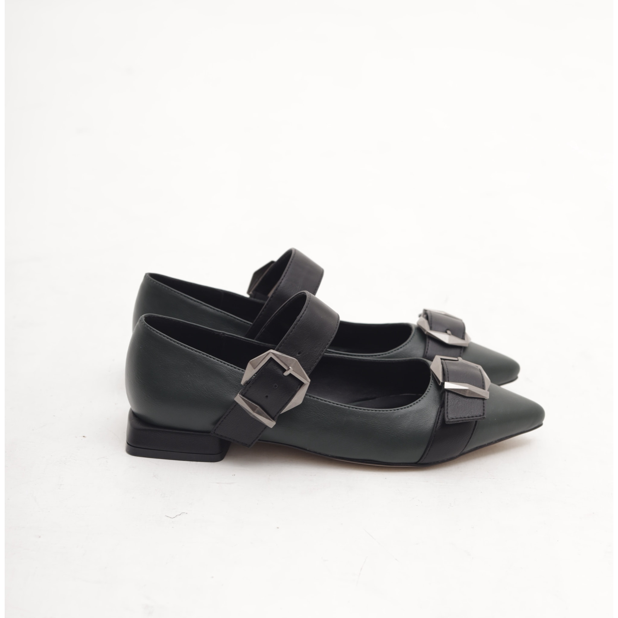 DECOLLETE FLAT FIBBIE VERDE