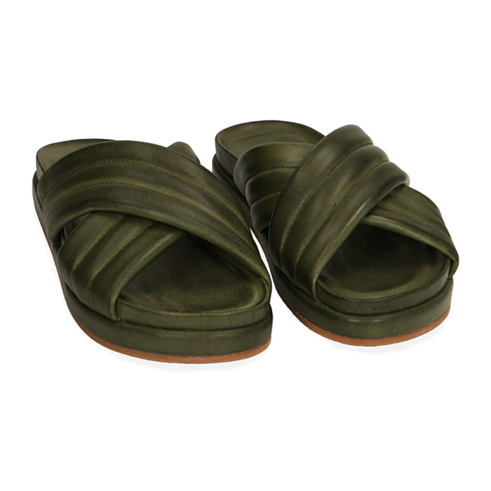 Zapatillas verdes de piel