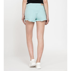 SHORT STRETCH, MODELLO 757. Vita regolare e gamba regolare.