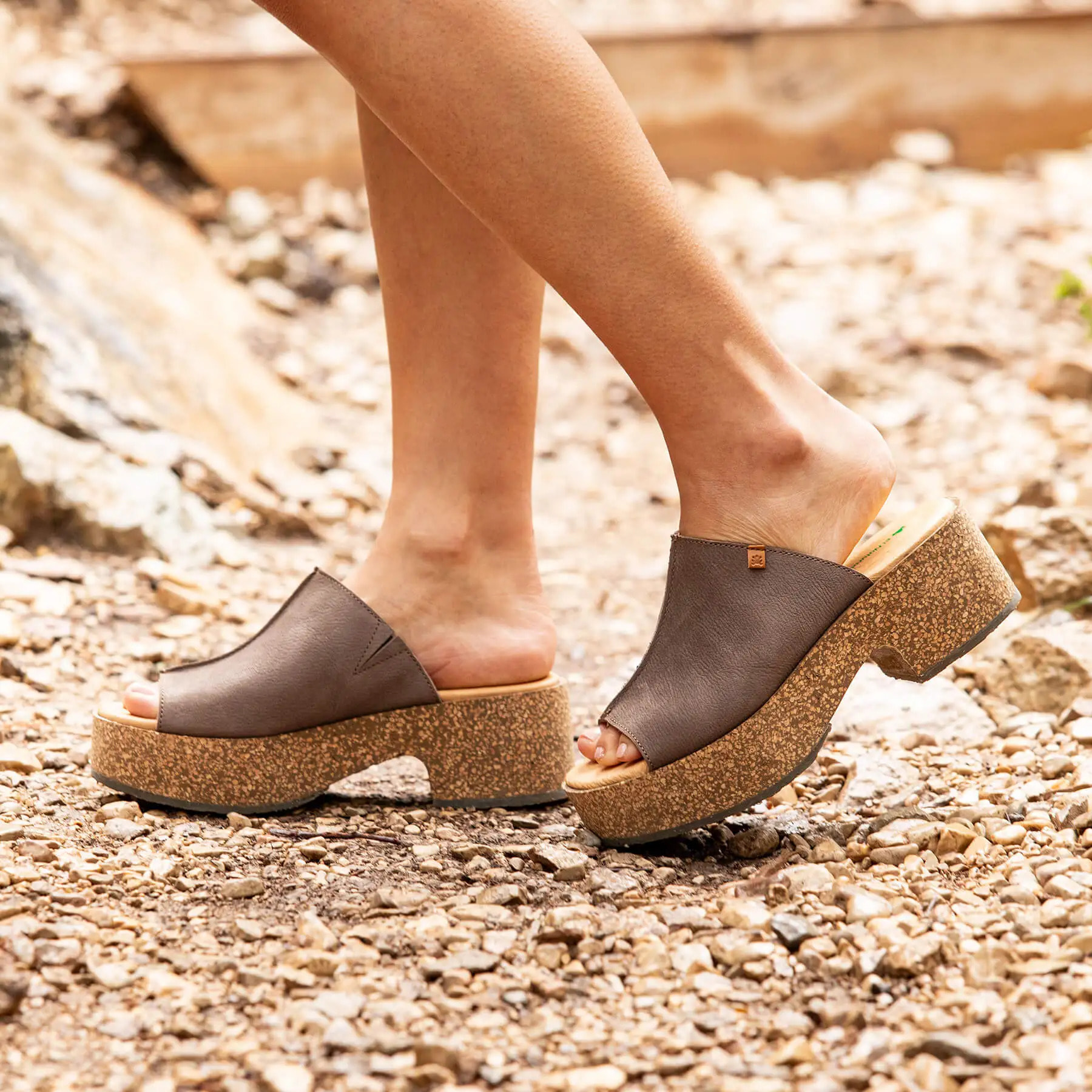 Sandalias con tacón N5892 PLEASANT PIEDRA /ARBEQUINA color Piedra