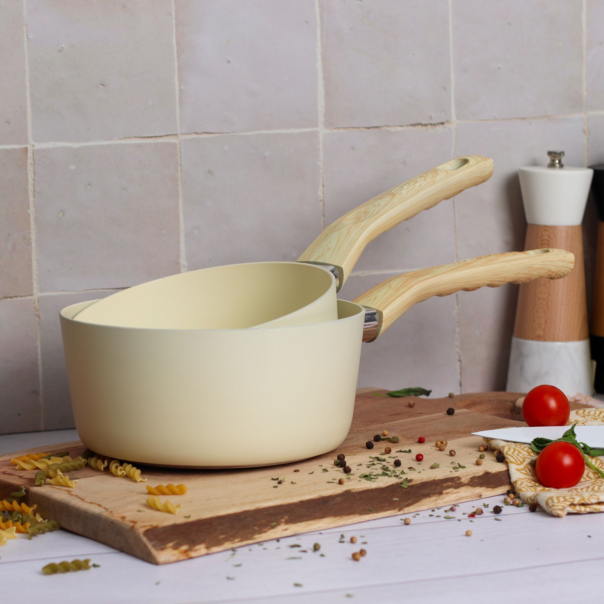 Lot de 3 casseroles revêtement céramique crème - tous feux CREME