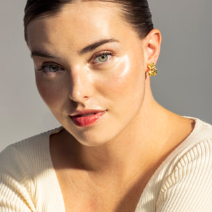 Pendientes acabados en oro amarillo de 18K