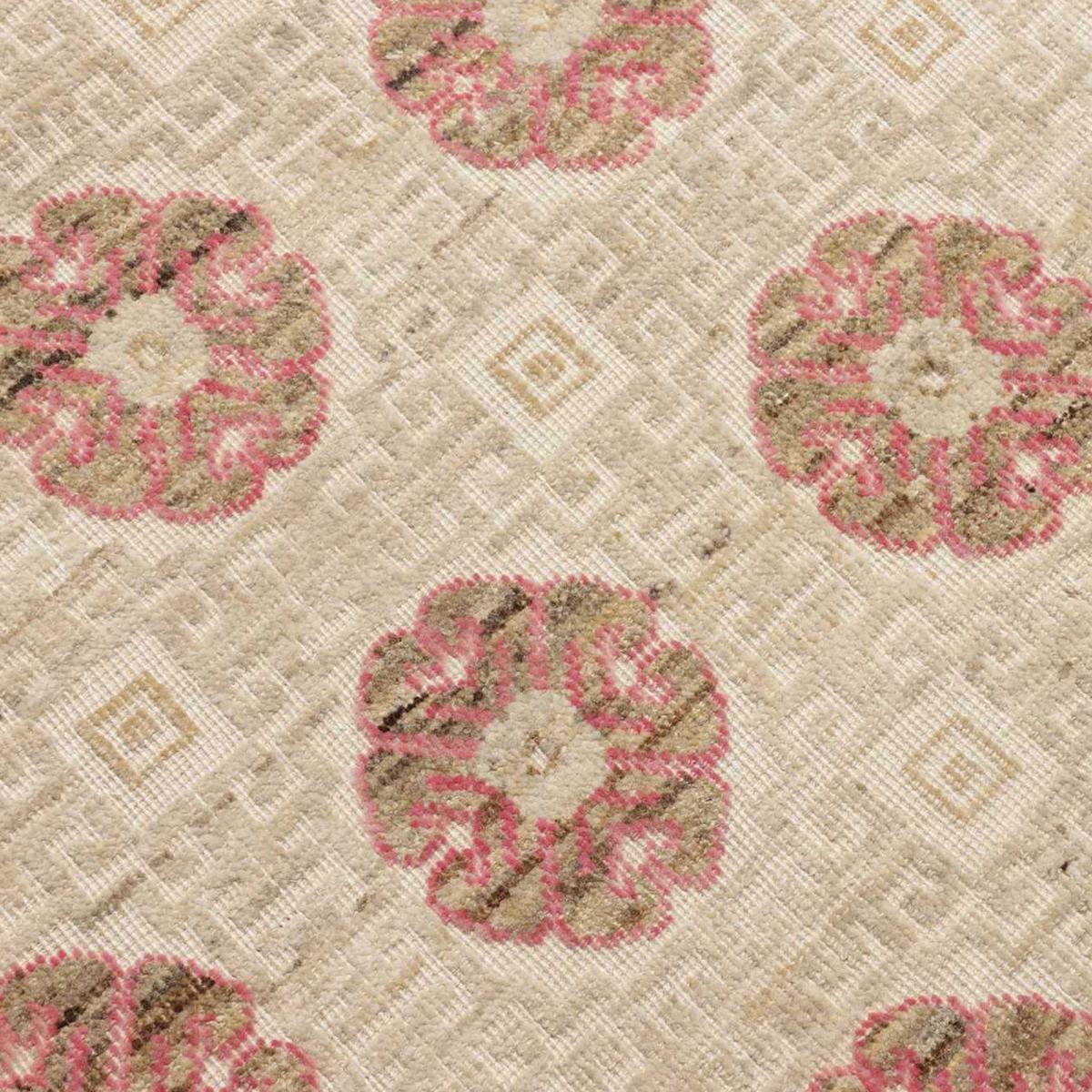 Tapis salon, motif nature floral, artisanal noué main en laine