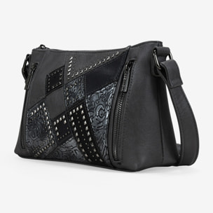 Bolso bandolera gris con cremalleras y tachas