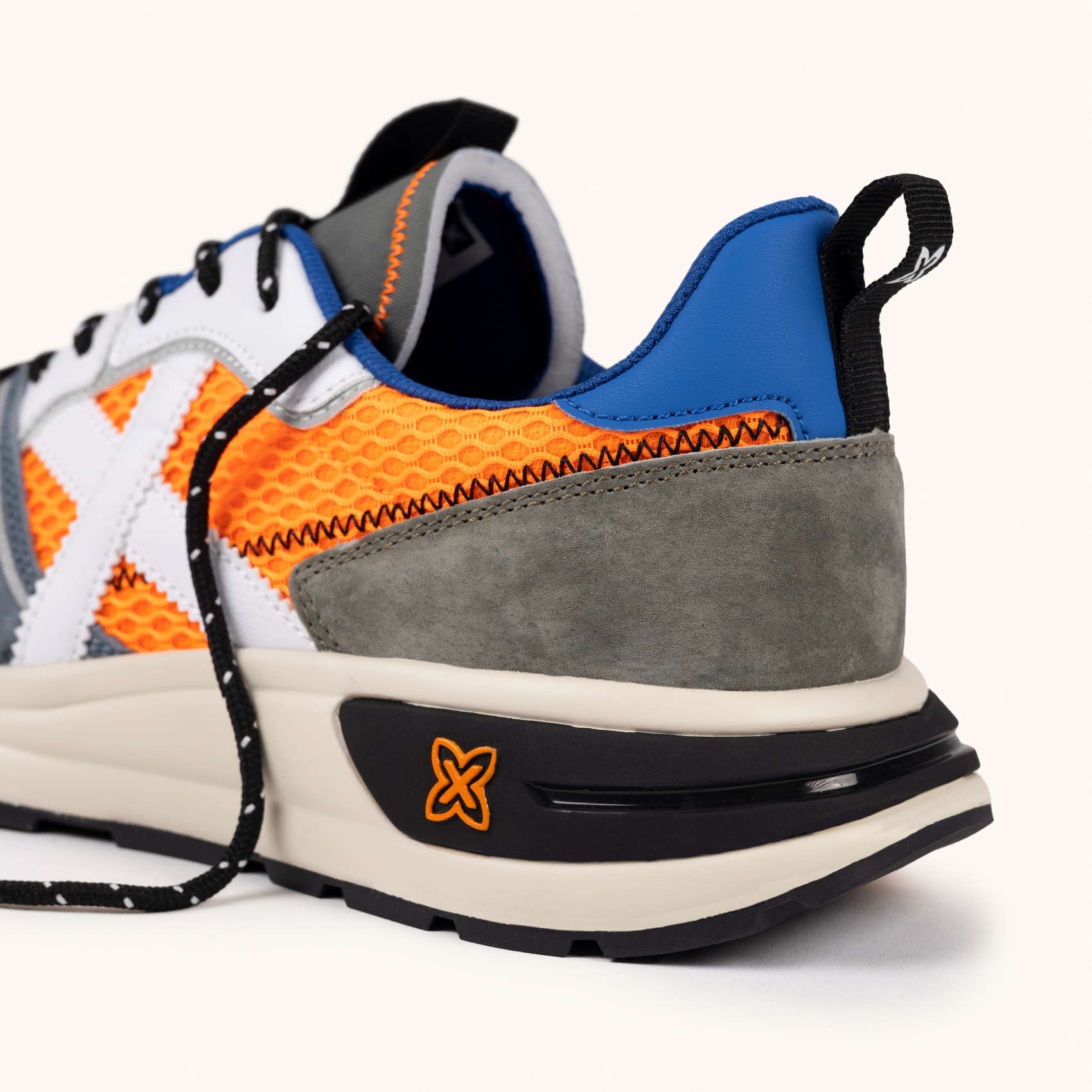 Sneakers Urbanas Retro-Running en Naranja y Gris MUNICH FUTTURA 06