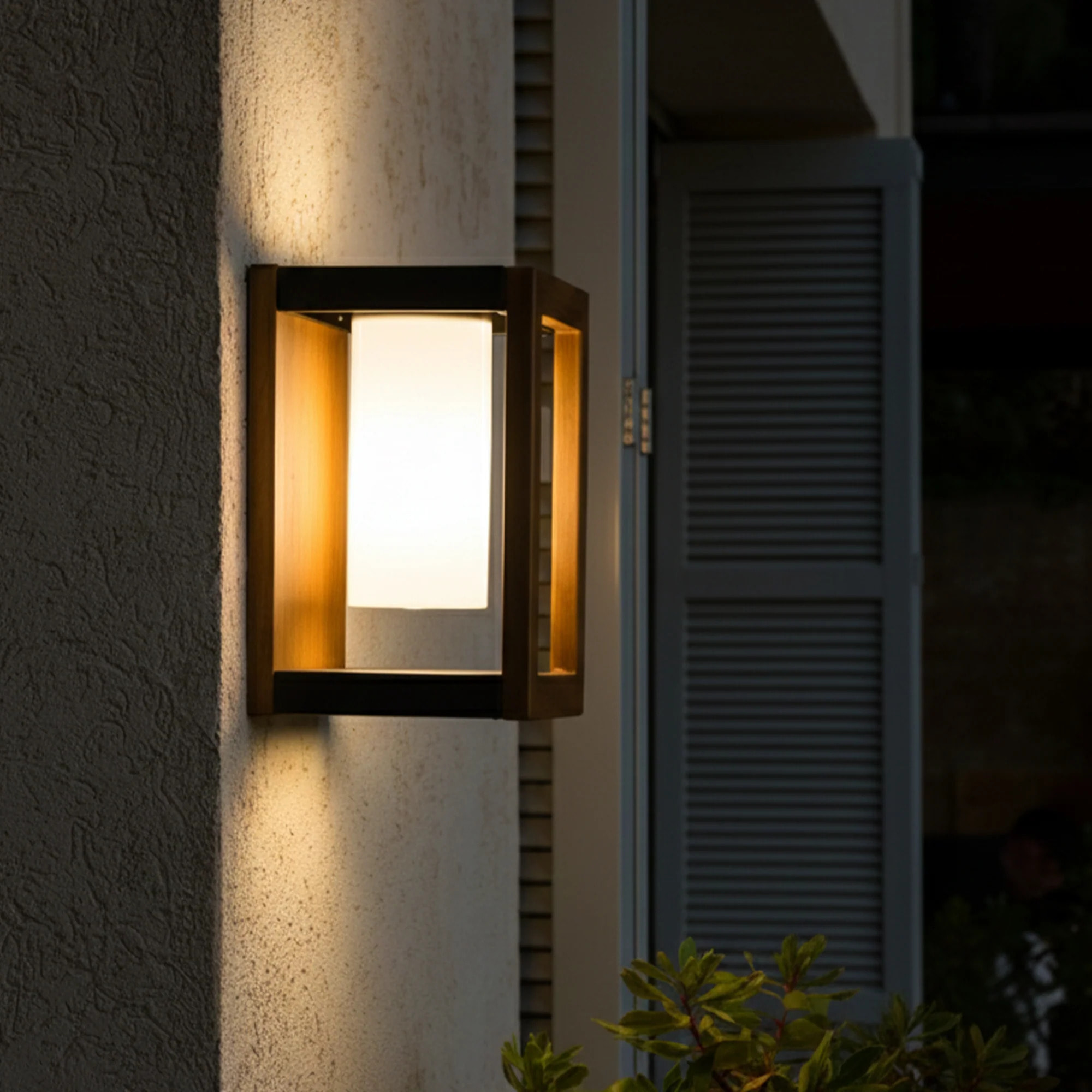 Applique murale solaire SERAPHINA couleur bois H31cm