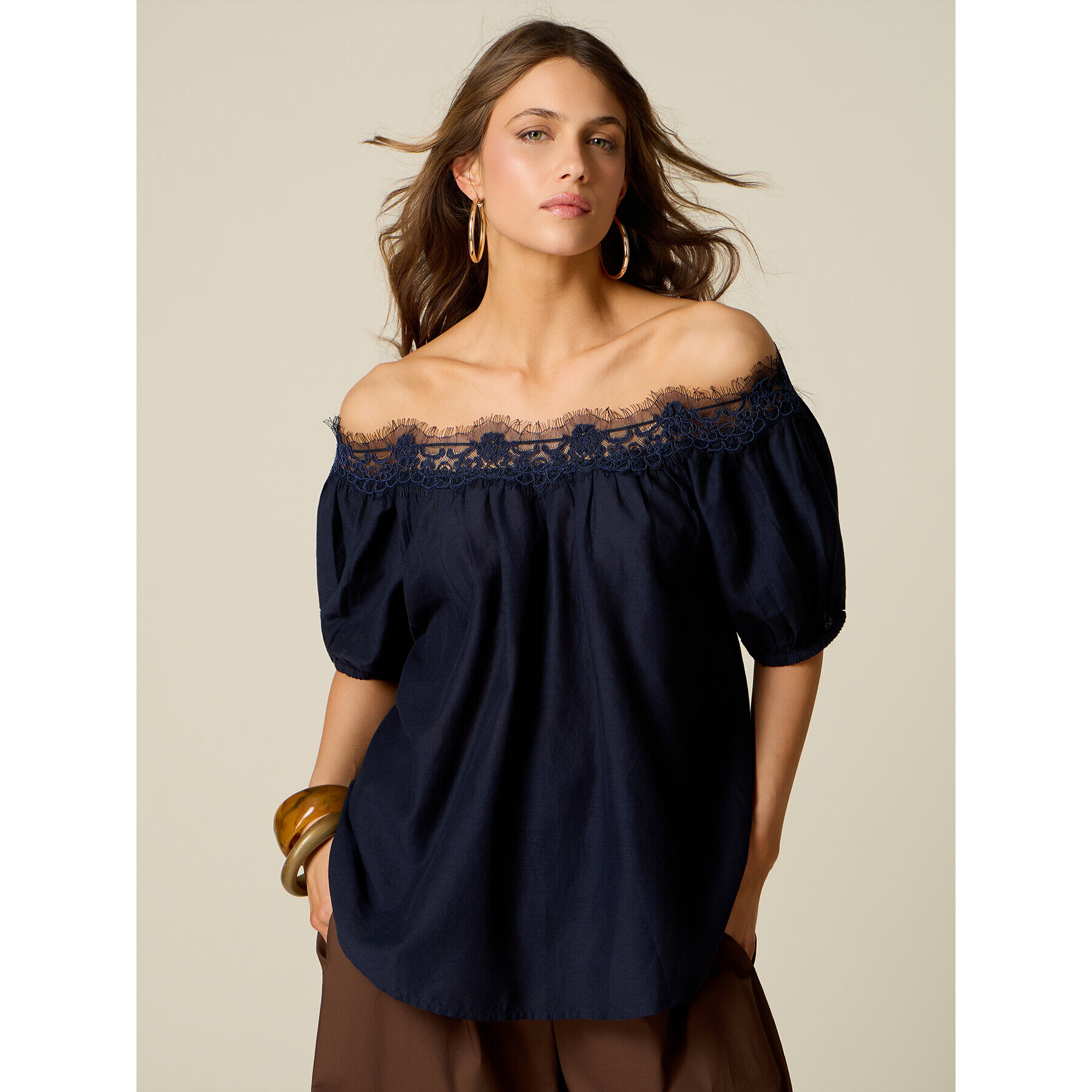 Oltre - Blusa off shoulders con pizzo - Blu