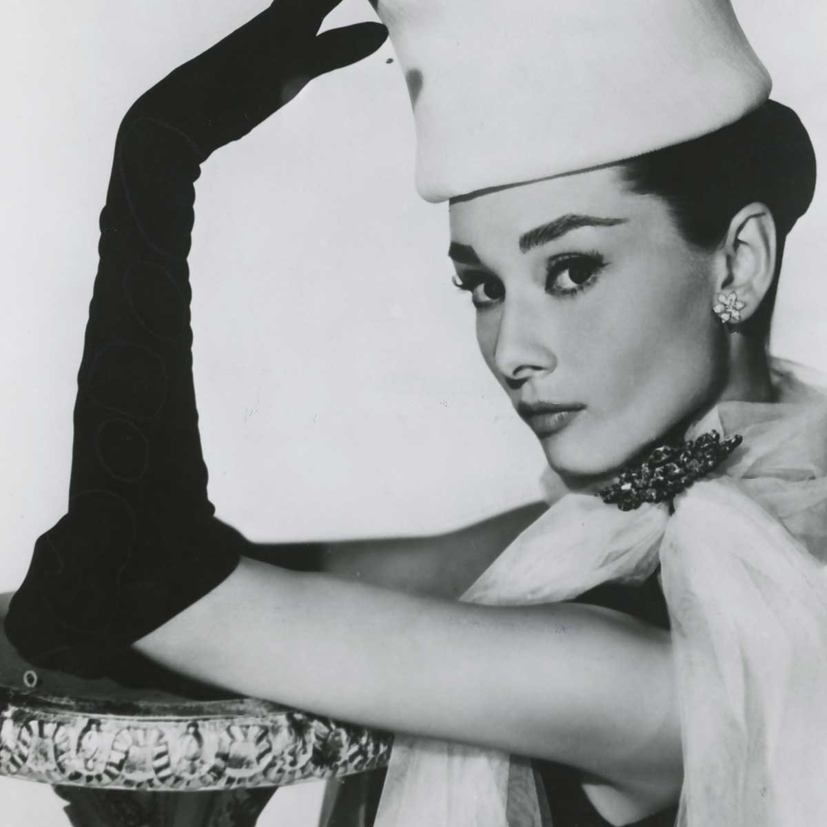 Affiche de film avec Audrey Hepburn Affiche sous cadre noir