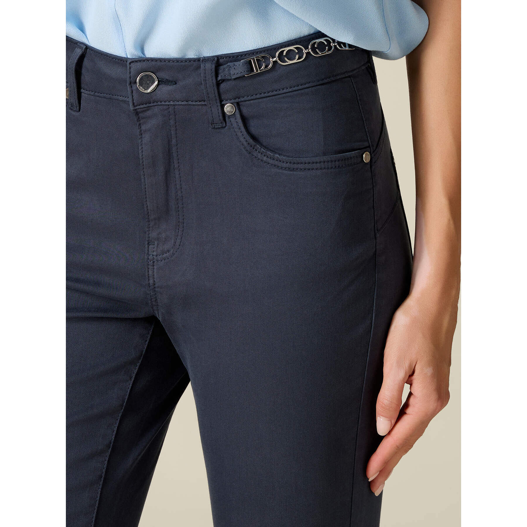 Oltre - Pantaloni skinny con catena metallica - Blu